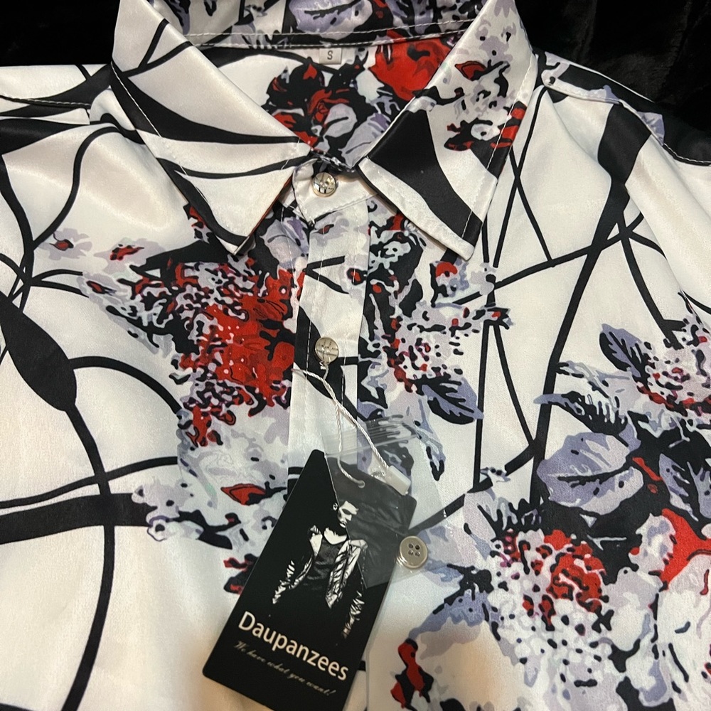 NWT Men’s size Small dress shirt